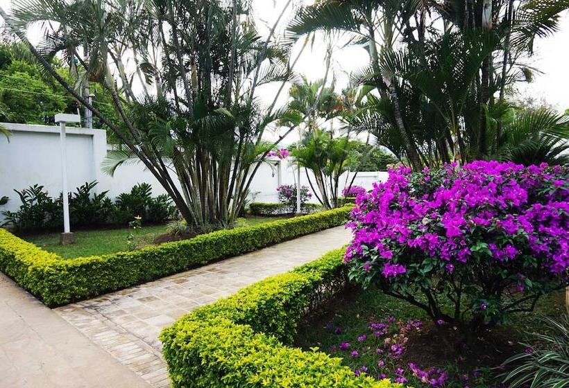 בית מלון כפרי Boutique Villa Casuarinas