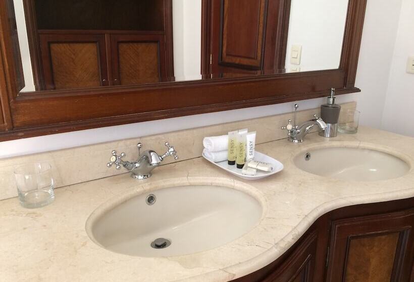 בית מלון כפרי Boutique Villa Casuarinas