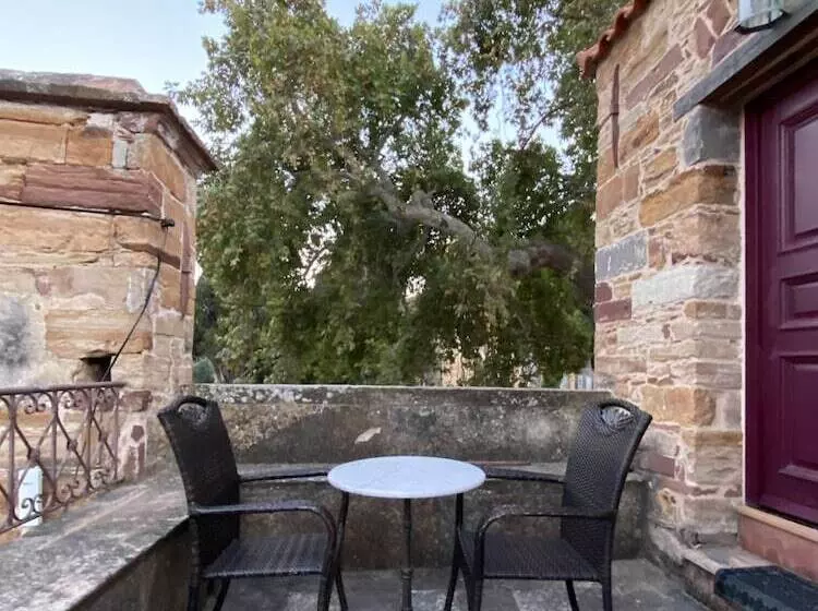 پانسیون Archontiko Riziko