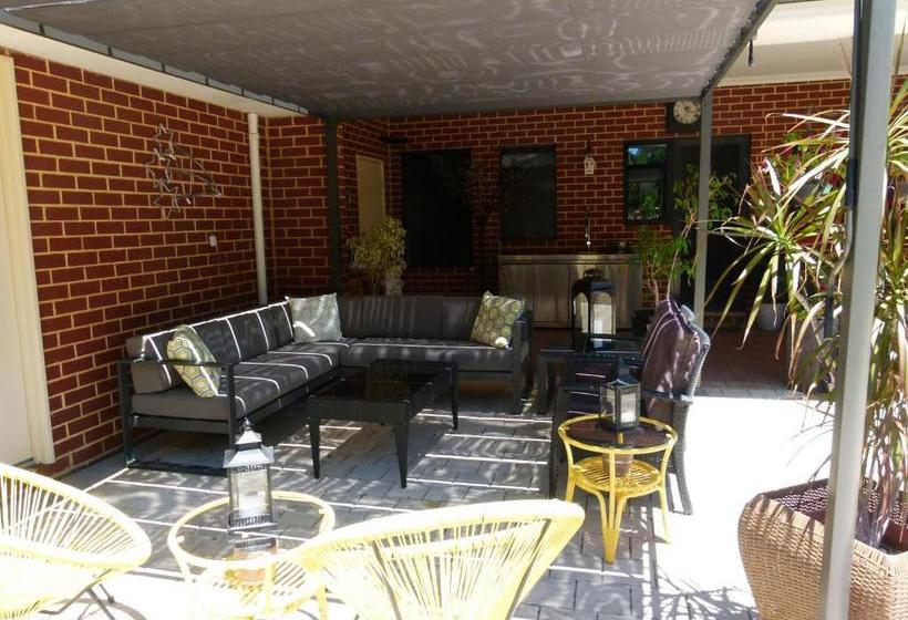 Bed and Breakfast Seatrees Accommodation