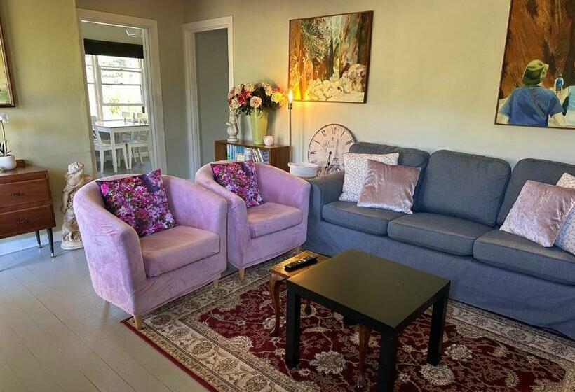 בית מלון כפרי Bush Retreat Farm Stay 2 Br Guest Suite