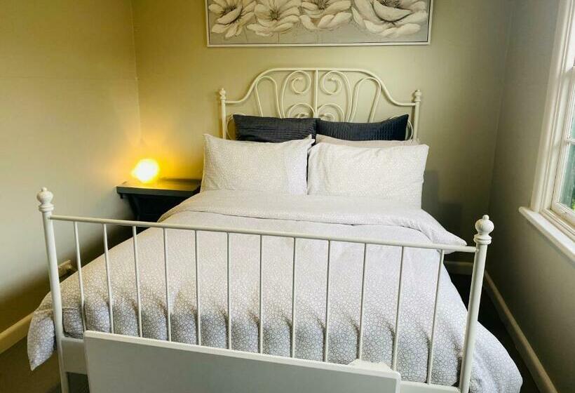 בית מלון כפרי Bush Retreat Farm Stay 2 Br Guest Suite