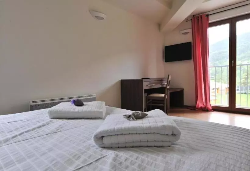 ホテル L Inattendu