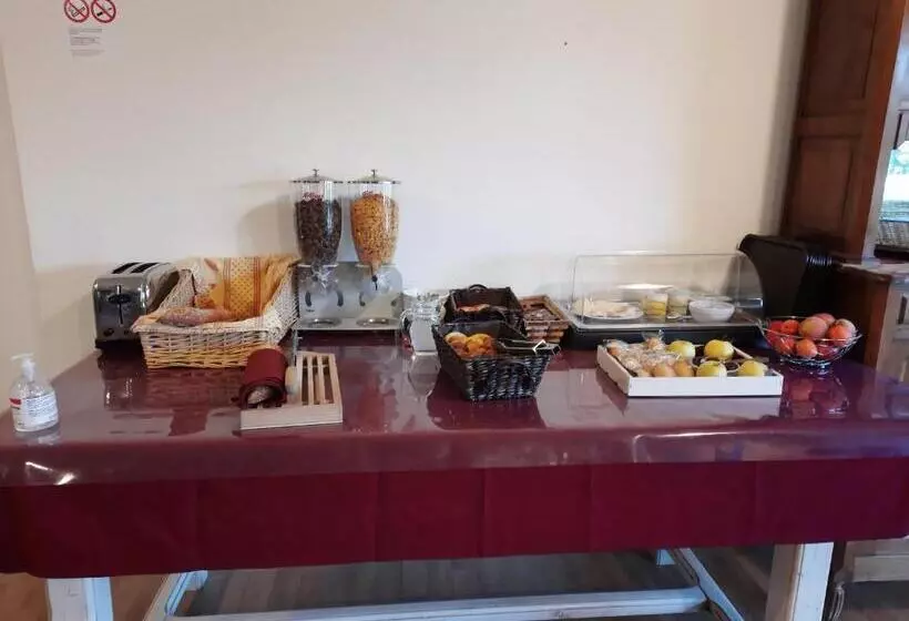 ホテル L Inattendu