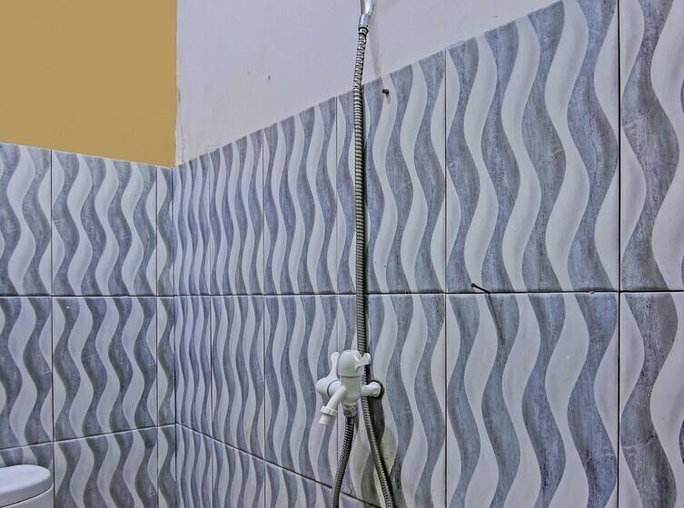 酒店 Oyo 90476 Iksan Homestay Syariah