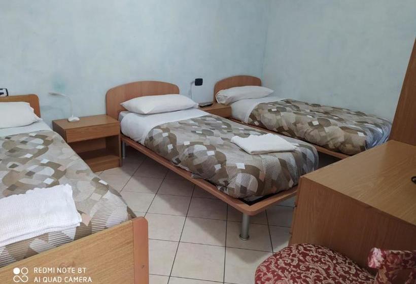 בית מלון כפרי Ristorante Roma