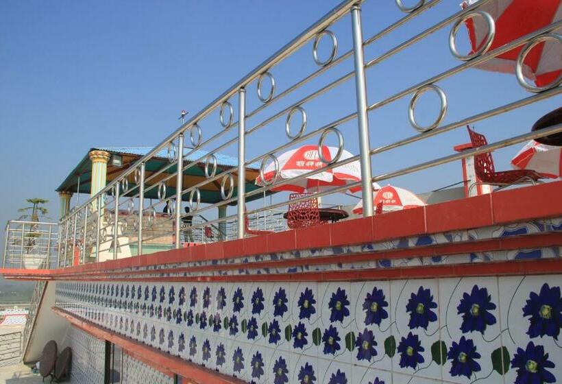 هتل Star International