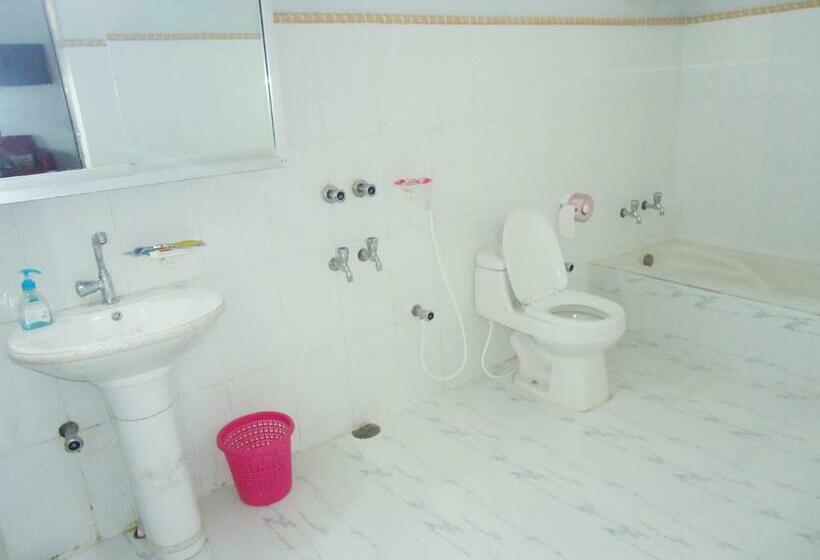 هتل Star International