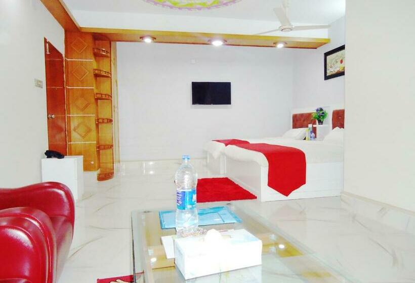 هتل Star International