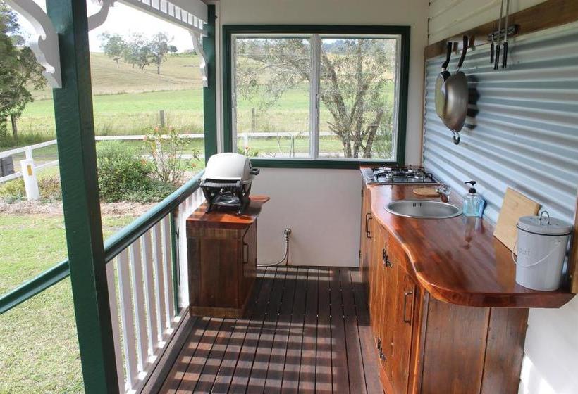 ペンション The Dollhouse Cottage