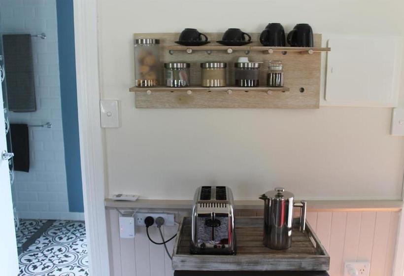 ペンション The Dollhouse Cottage