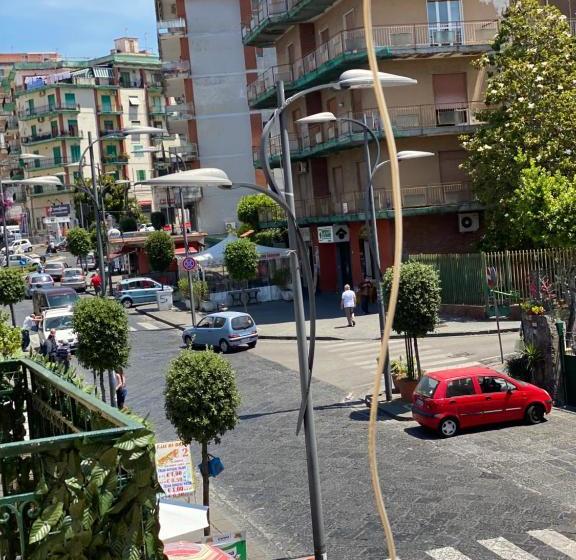 تختخواب و صبحانه Herculaneum Home