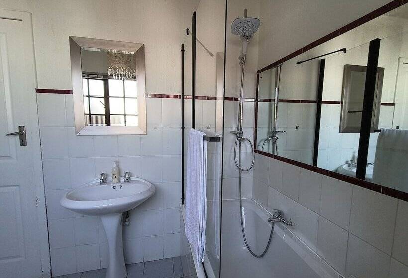 Bed and Breakfast Libra Lodge