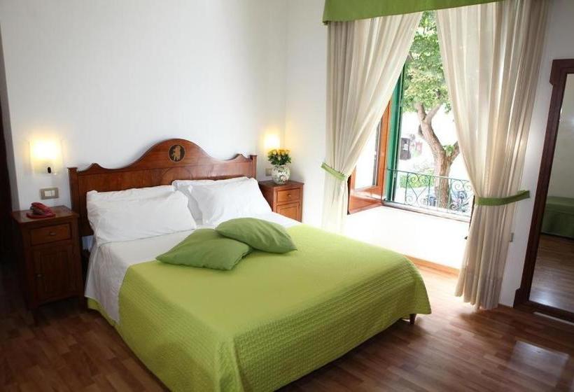 בית מלון כפרי La Magnolia Sorrento  City Centre