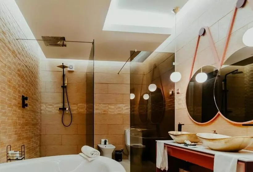 پانسیون Happy House Comfort Plus