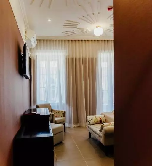 پانسیون Happy House Comfort Plus