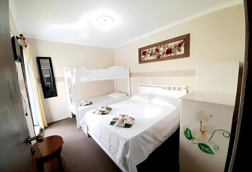 פנסיון Pousada Araucaria