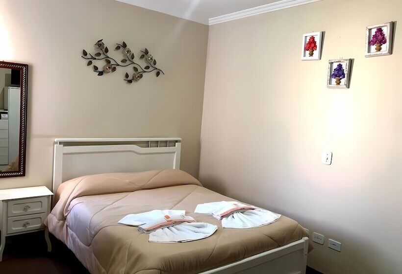 פנסיון Pousada Araucaria