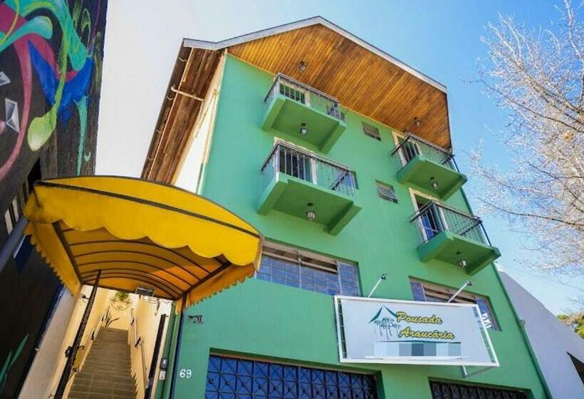 פנסיון Pousada Araucaria