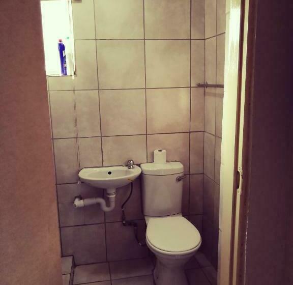 פנסיון Rayon Guesthouse