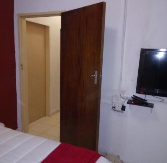 פנסיון Rayon Guesthouse