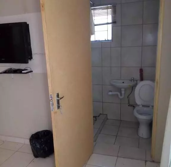 ペンション Rayon Guesthouse