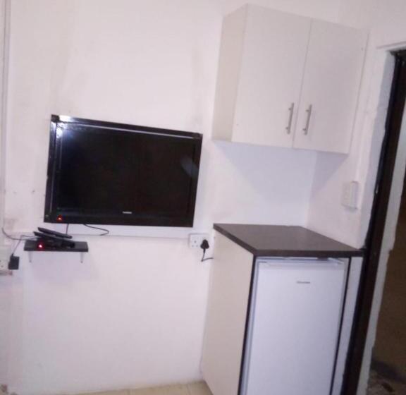 פנסיון Rayon Guesthouse