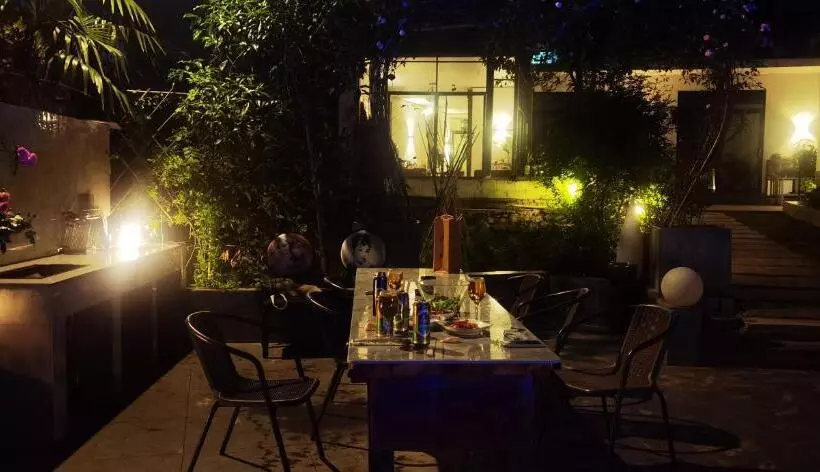 Majatalo Tujia Folk Houses