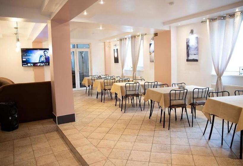 پانسیون Vila Luna Predeal