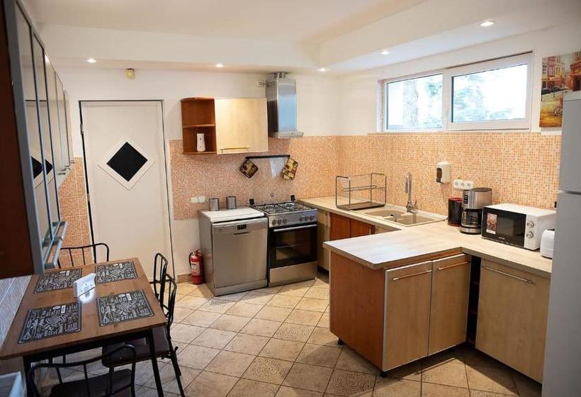 پانسیون Vila Luna Predeal