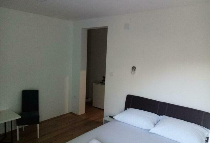 پانسیون Vinarija đelmo Apartments