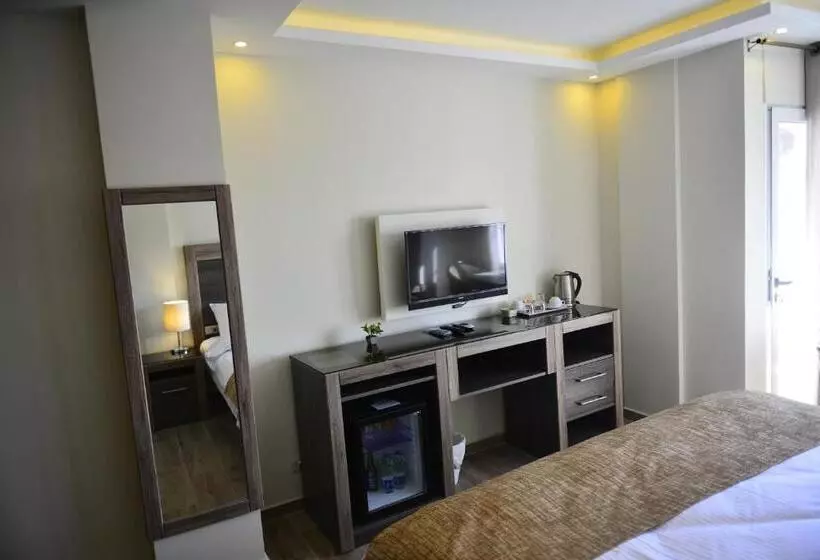 تختخواب و صبحانه Moses Residence