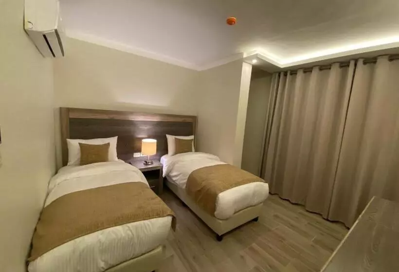 تختخواب و صبحانه Moses Residence
