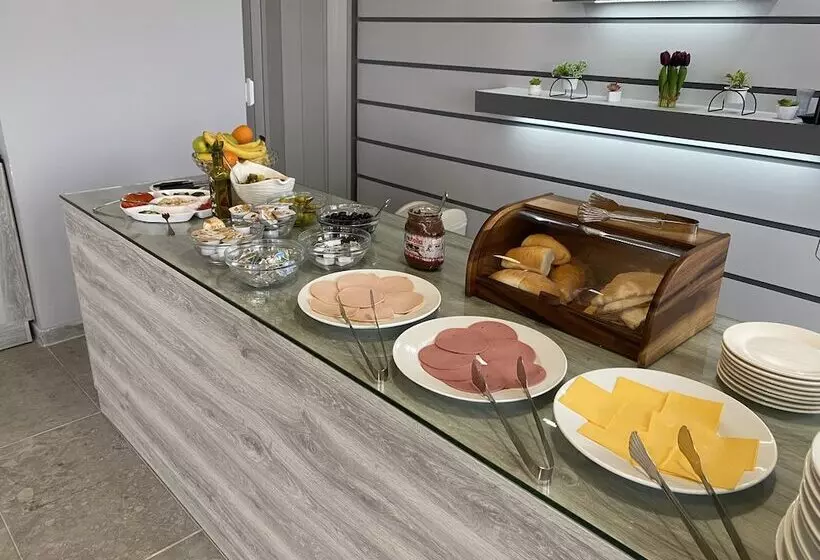 تختخواب و صبحانه Moses Residence