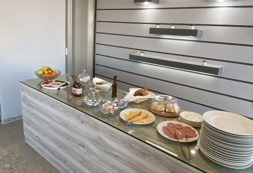 تختخواب و صبحانه Moses Residence