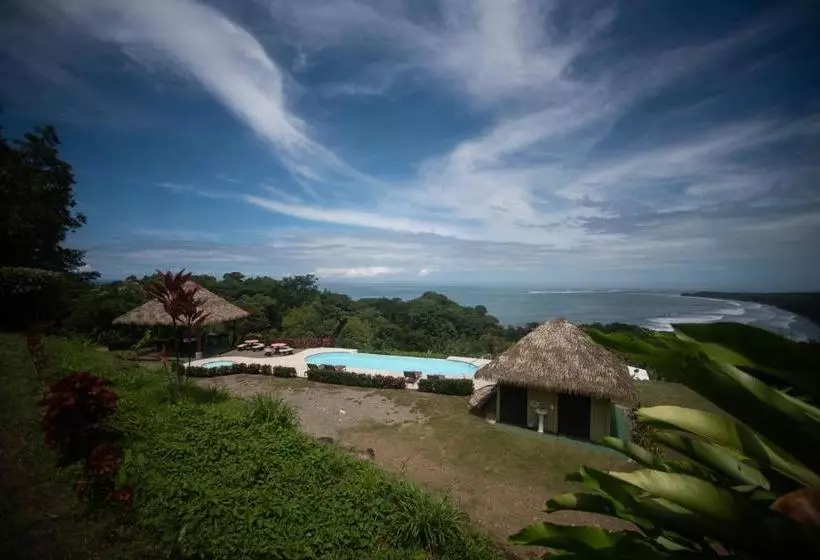 هتل Ballena Paraíso Lodge