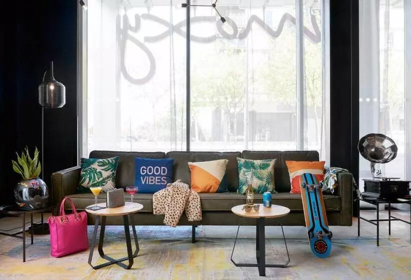 Hôtel Moxy Milton Keynes