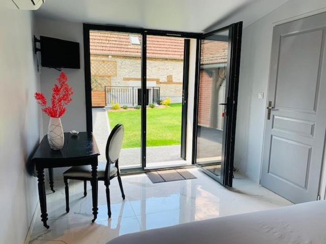 بنسيون Domaine Miltat Chambre L Encre Bleue