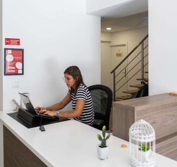 Пансион Host Wise Arvore