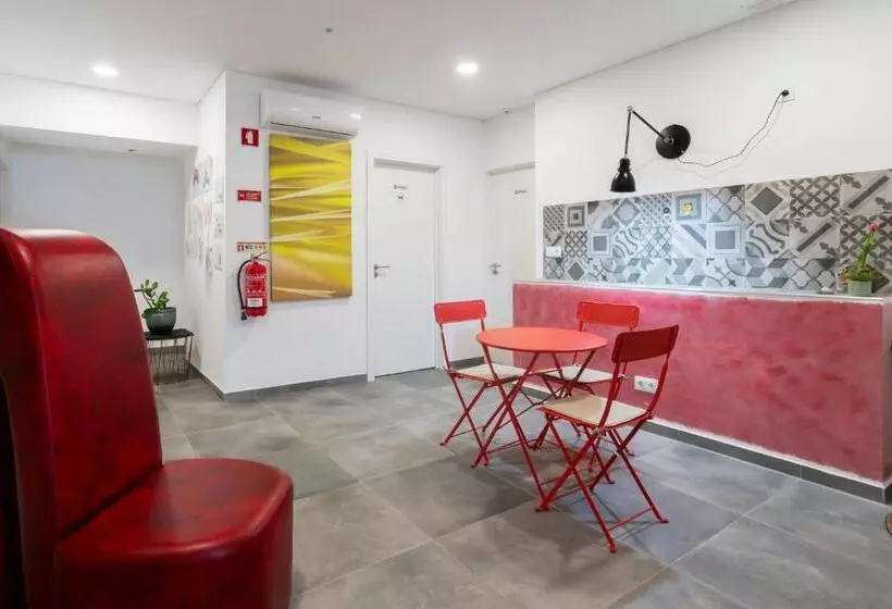 Majatalo Host Wise Arvore