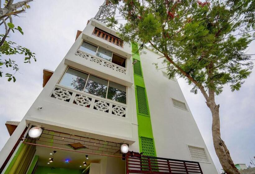 Pensjonat Oyo 79207 Kaysari Stay Near Iter College