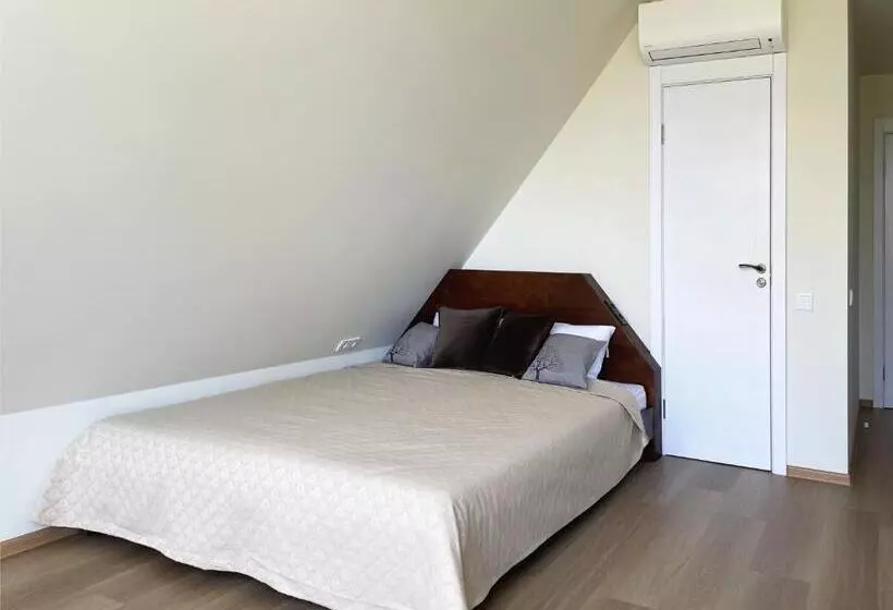 پانسیون Poilsio Namai, Rasytė