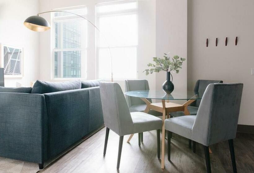 Sonder At 820 South Michigan