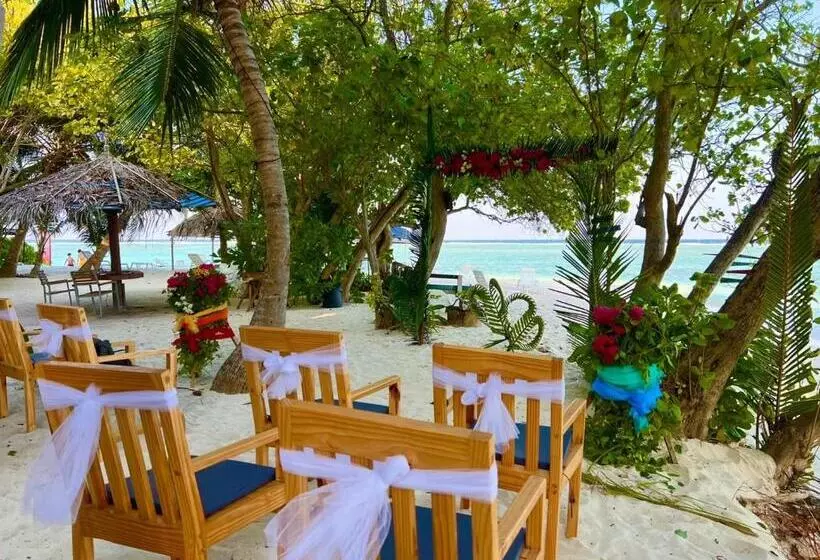 تختخواب و صبحانه Rising Sun Beach View