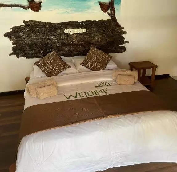 تختخواب و صبحانه Rising Sun Beach View