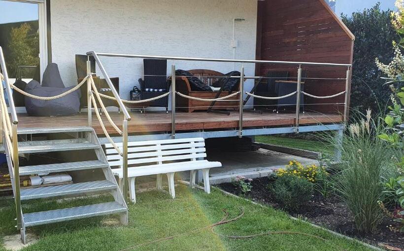 膳宿费 Willa Woiperdinger