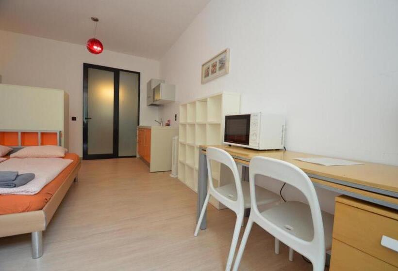 Guesthouse University By Lr   Self Check In