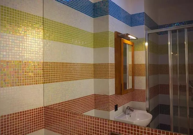 Guesthouse University By Lr   Self Check In