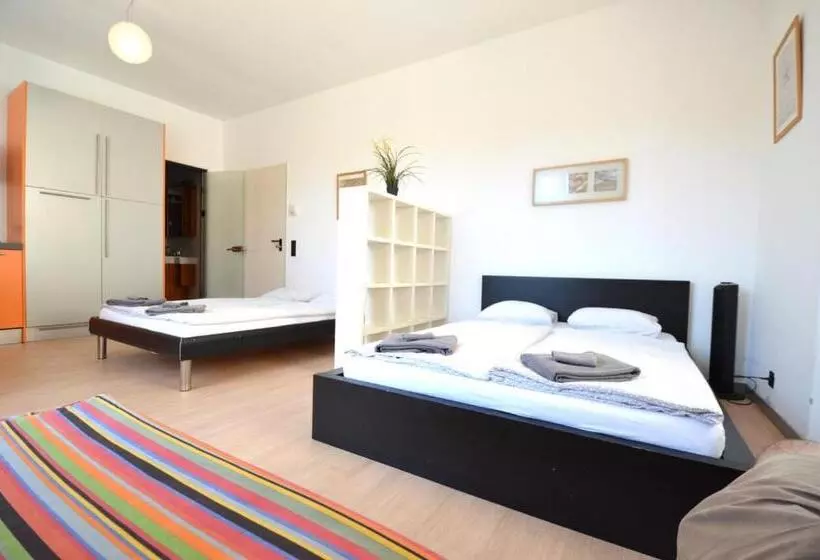 Guesthouse University By Lr   Self Check In