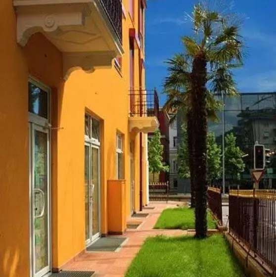 Guesthouse University By Lr   Self Check In